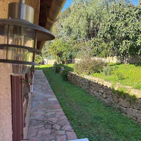 La Maisonnette Du Jasmin Apartment *